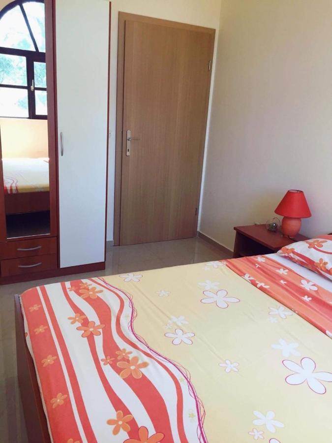 Apartmani Viktorija Vrana  Kültér fotó